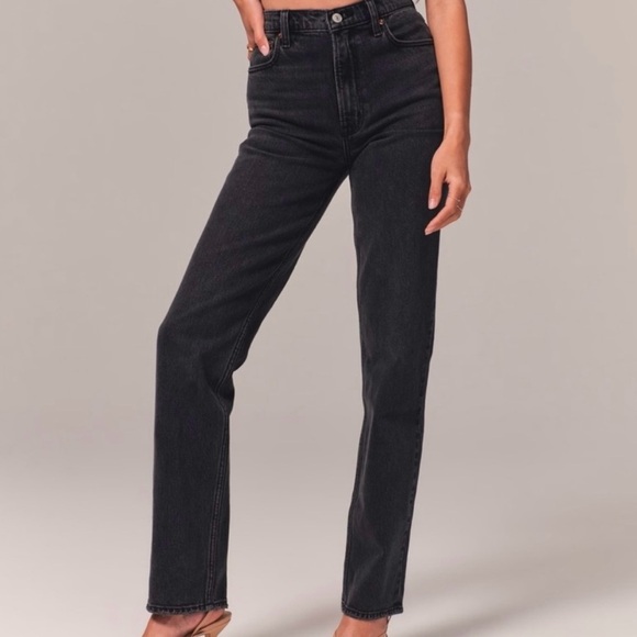 Abercrombie & Fitch The 90’s Straight Ultra High-Rise Black Jeans SIZE 27 / 4R - Picture 1 of 8